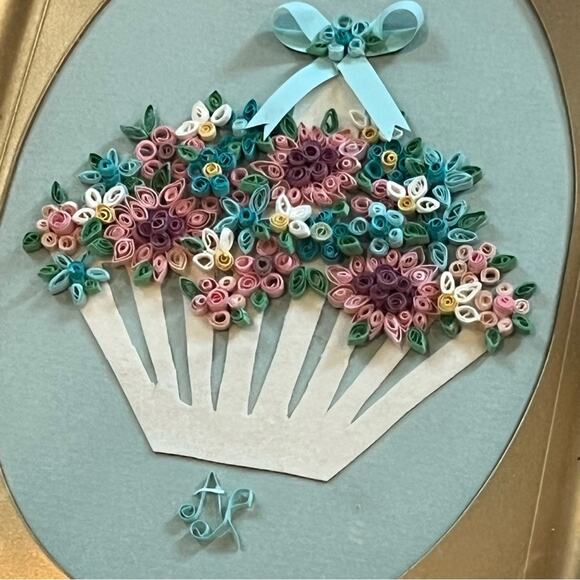 Vintage Quill Art Quilling Paper Swirl Basket of Flowers Gold Framed Handmade - Picture 2 of 16